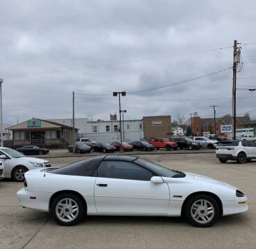 1996 Chevrolet Camaro for sale at MEDINA WHOLESALE LLC in Wadsworth OH