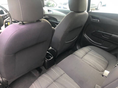 2015 Chevrolet Sonic LT Manual