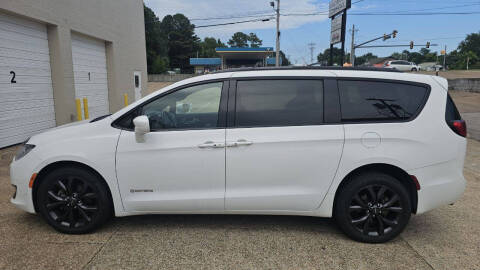 2018 Chrysler Pacifica Touring Plus