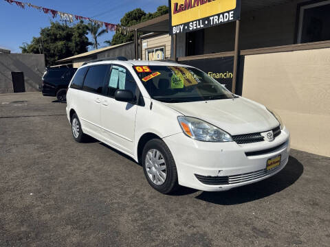 2005 Toyota Sienna LE 8 Passenger