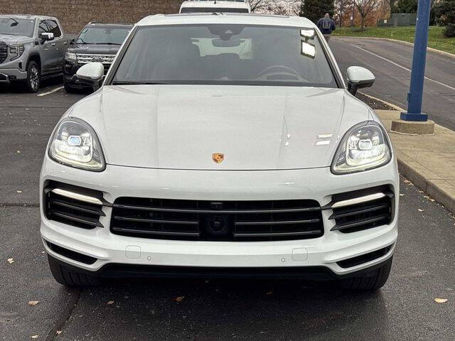 2023 Porsche Cayenne Platinum Edition