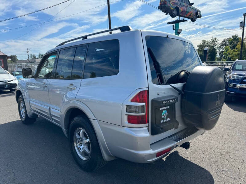 2002 Mitsubishi Montero Limited