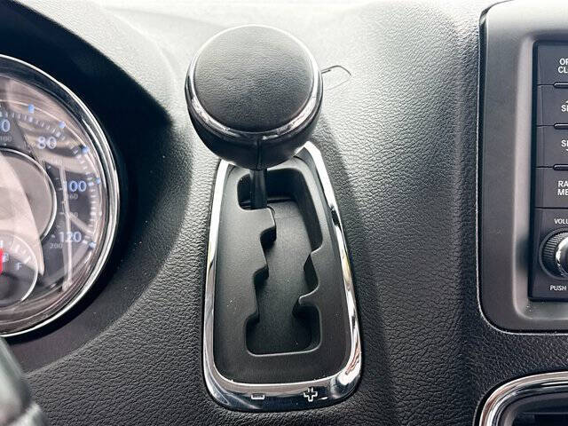 2012 Chrysler Town and Country Touring