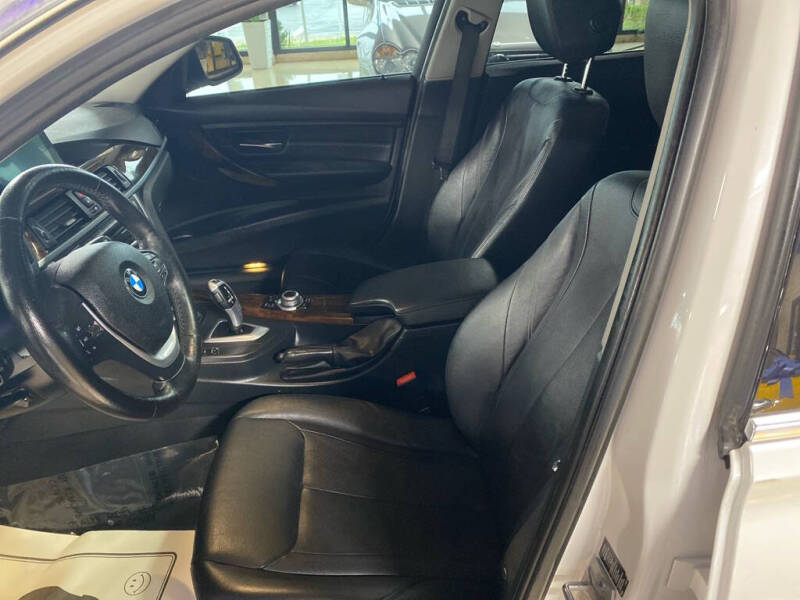 2013 BMW 3 Series 328i