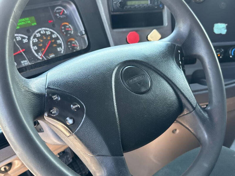 2012 Freightliner Cascadia