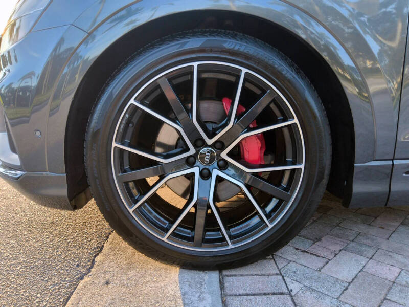 2019 Audi Q8 quattro Prestige 55 TFSI