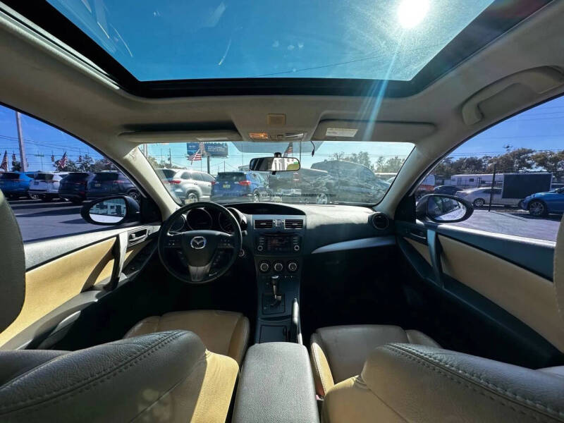 2013 Mazda MAZDA3 i Grand Touring