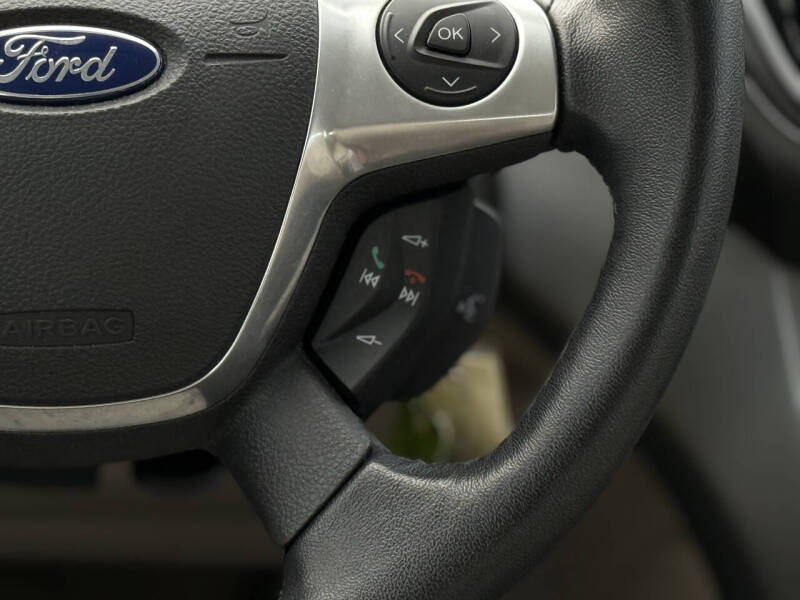 2014 Ford C-MAX Hybrid SE