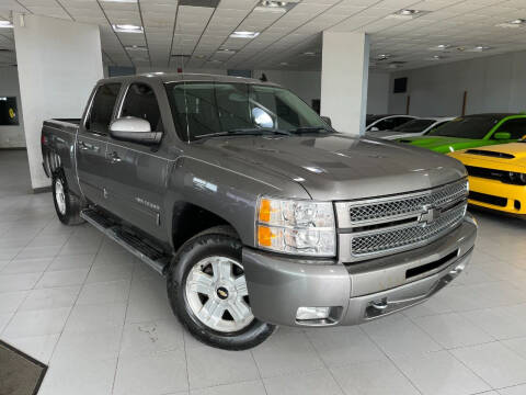 2013 Chevrolet Silverado 1500 for sale at Auto Mall of Springfield in Springfield IL
