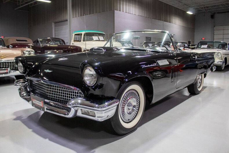 1957 Ford Thunderbird
