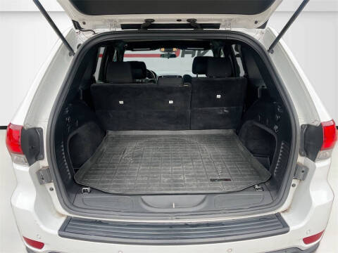 2020 Jeep Grand Cherokee Laredo E