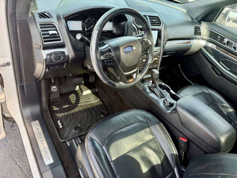 2017 Ford Explorer Limited