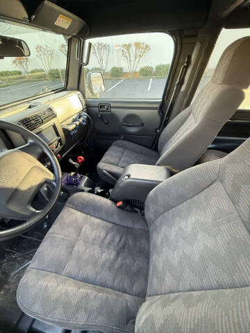 2004 Jeep Wrangler X