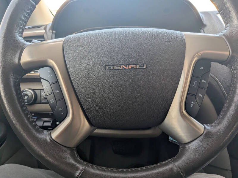 2016 GMC Acadia Denali