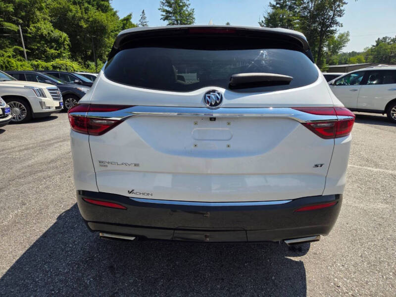 2020 Buick Enclave Essence