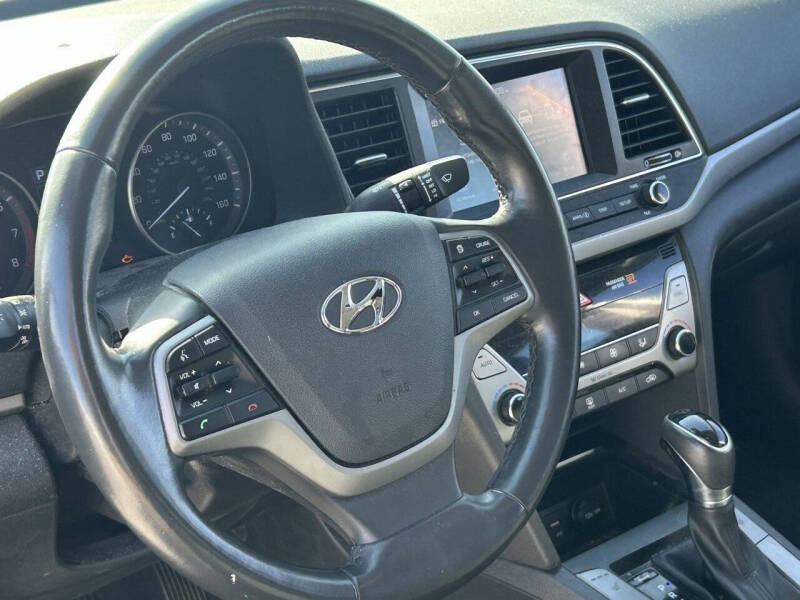 2018 Hyundai Elantra