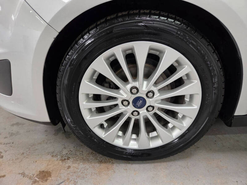 2017 Ford C-MAX Hybrid SE