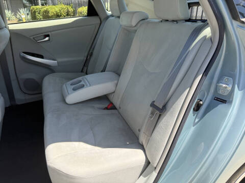 2012 Toyota Prius Two
