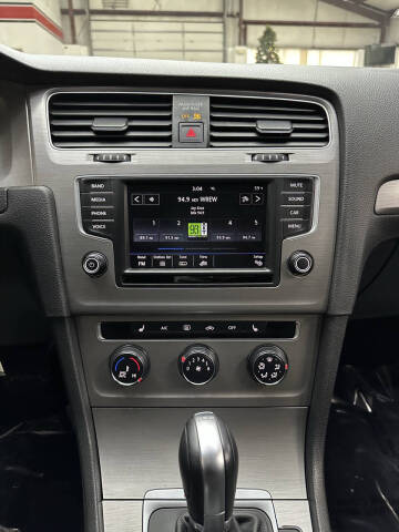 2017 Volkswagen Golf SportWagen TSI S 4Motion