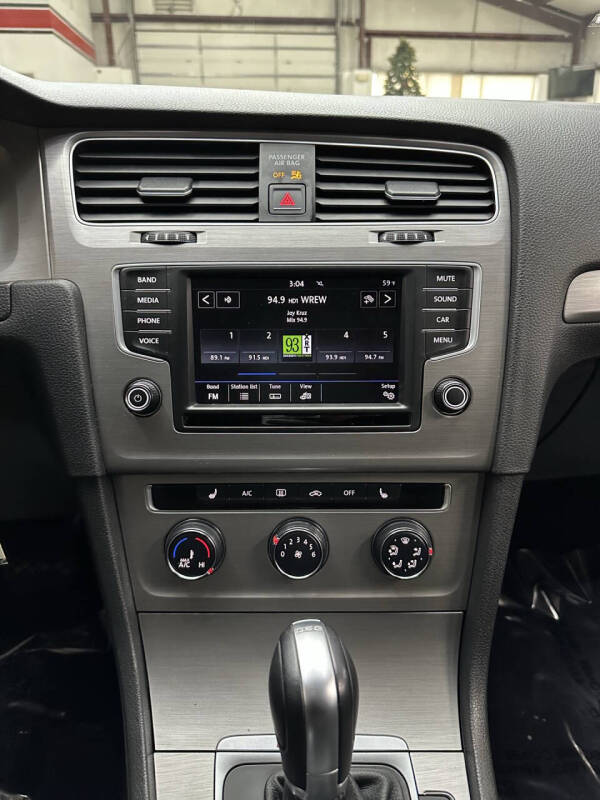 2017 Volkswagen Golf SportWagen TSI S 4Motion