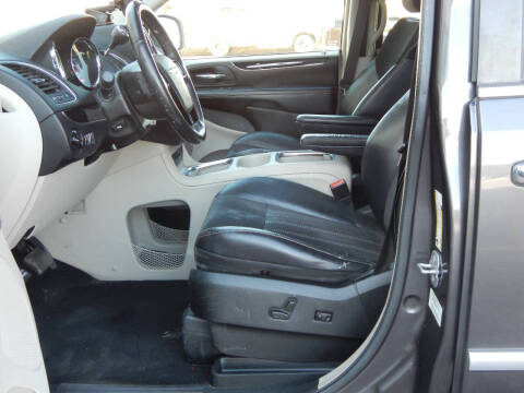 2014 Chrysler Town and Country 30th Anniversary