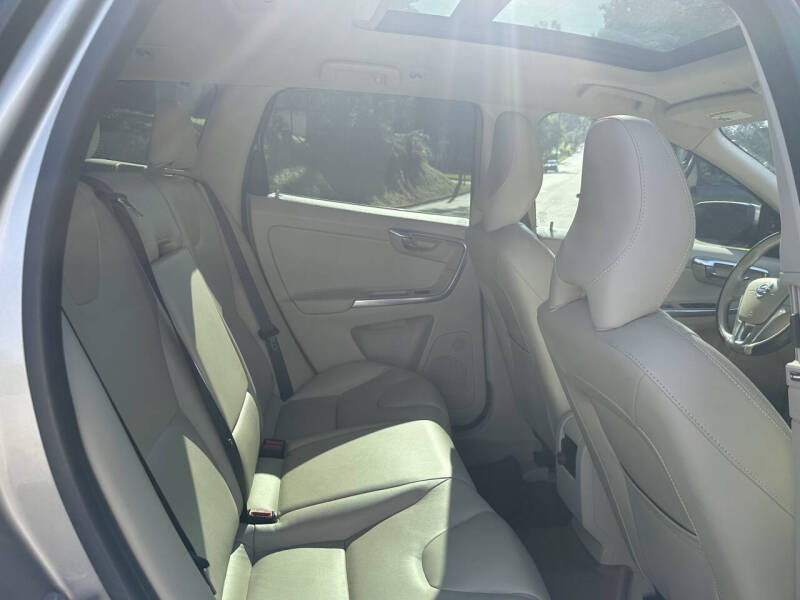 2015 Volvo XC60 T6 Drive-E