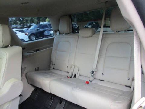 2019 Lincoln Navigator Select