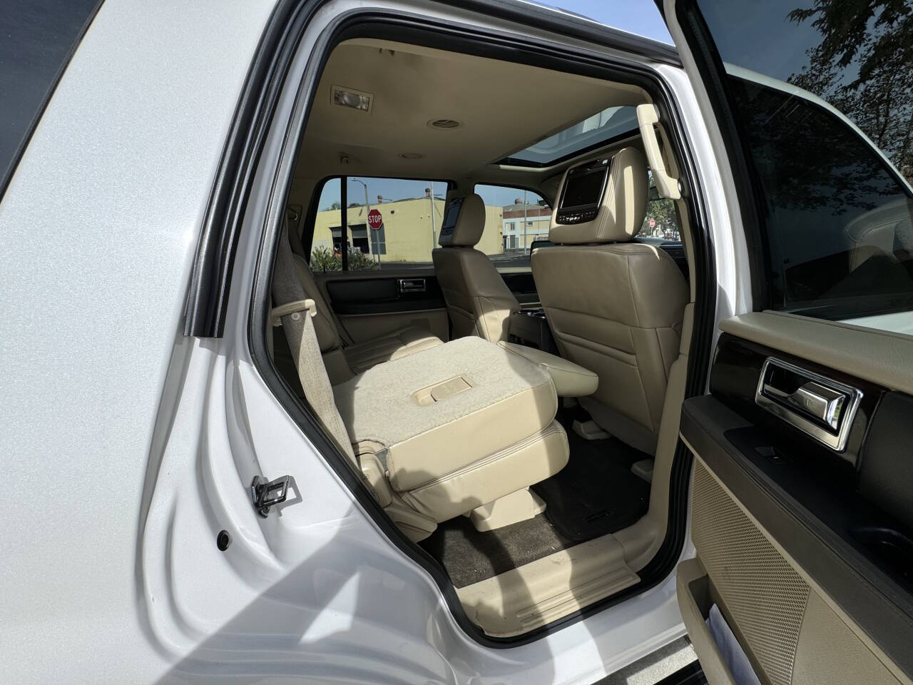 2015 Lincoln Navigator for sale at Got Cars in Downey, CA