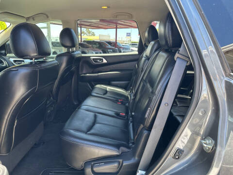 2020 Nissan Pathfinder SL