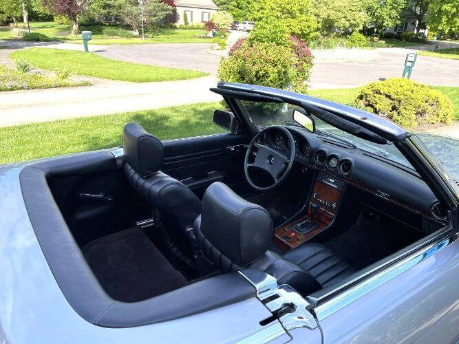 1984 Mercedes-Benz SL-Class