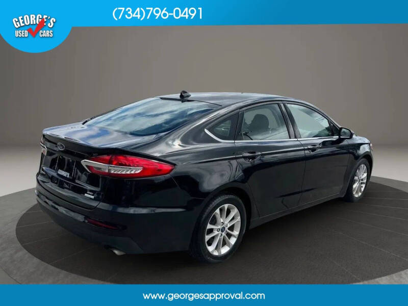 2020 Ford Fusion SE
