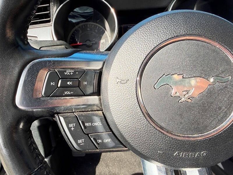 2022 Ford Mustang EcoBoost Premium
