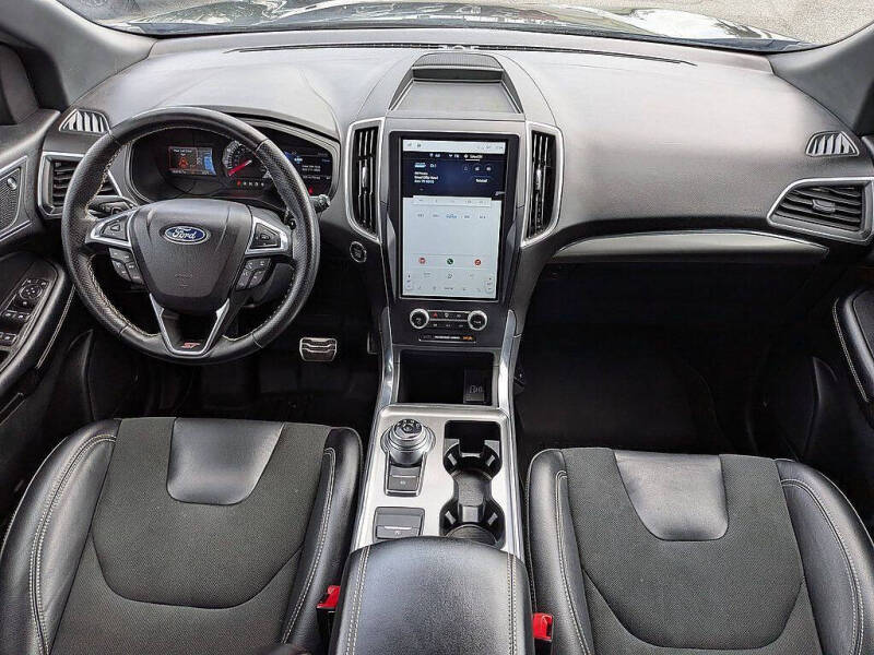 2022 Ford Edge ST