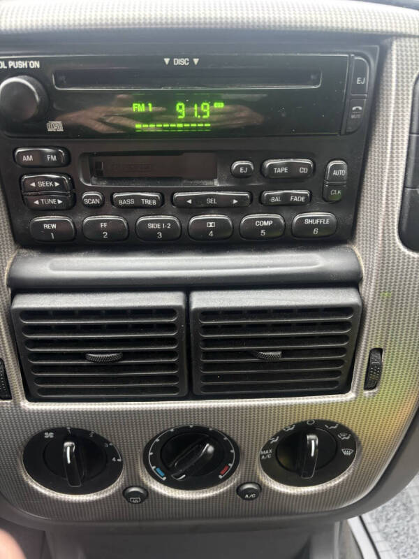 2003 Ford Explorer XLT