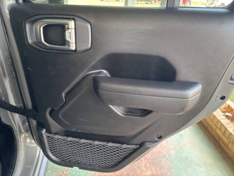 2021 Jeep Gladiator Willys