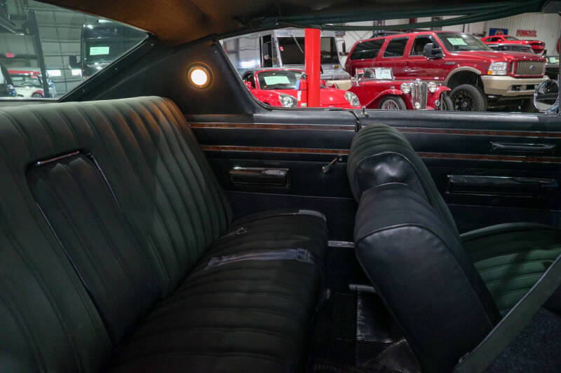 1968 Chrysler New Yorker