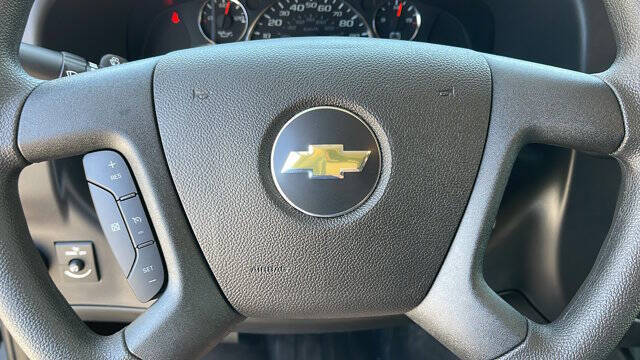2025 Chevrolet Express 2500