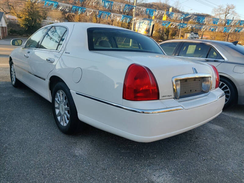 2007 Lincoln Town Car Signature