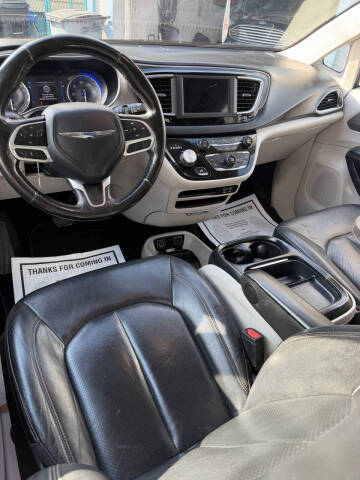 2020 Chrysler Pacifica Touring L
