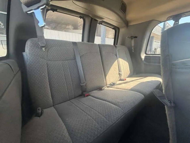 2024 Chevrolet Express LS 3500