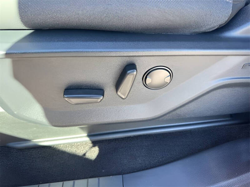 2022 Ford F-150 Lightning XLT