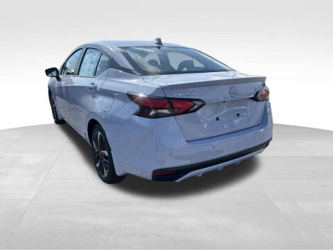 2025 Nissan Versa SR