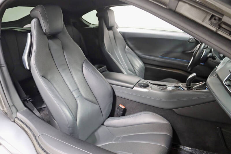 2016 BMW i8
