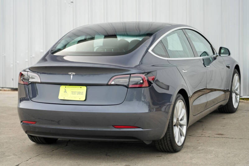 2020 Tesla Model 3 Standard Range Plus