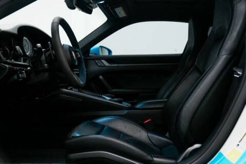 2020 Porsche 911 Carrera