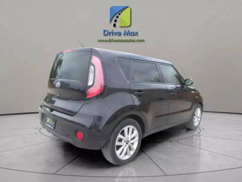 2019 Kia Soul +
