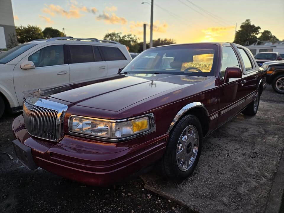 1996 Lincoln Town Car for sale at 911 Auto, LLC. in Hollywood, FL