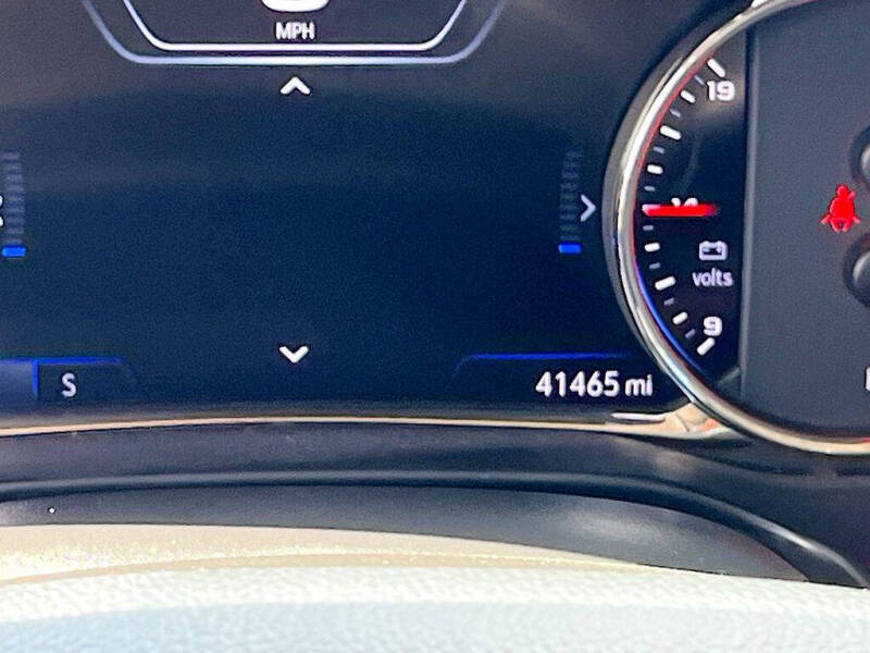2022 GMC Acadia Denali
