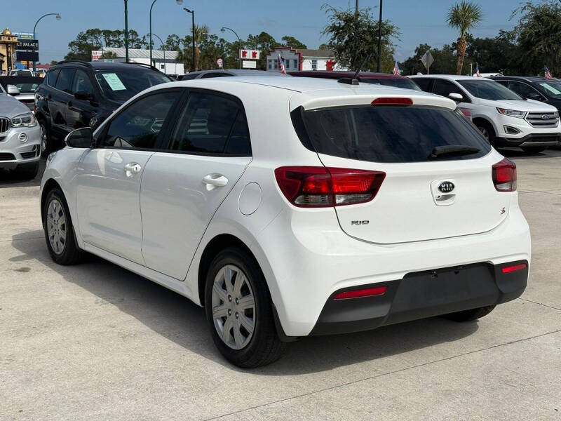 2021 Kia Rio 5-Door S