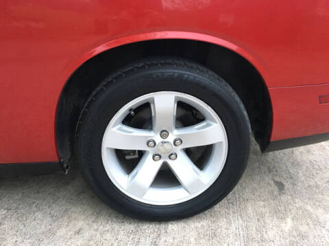 2013 Dodge Challenger SXT